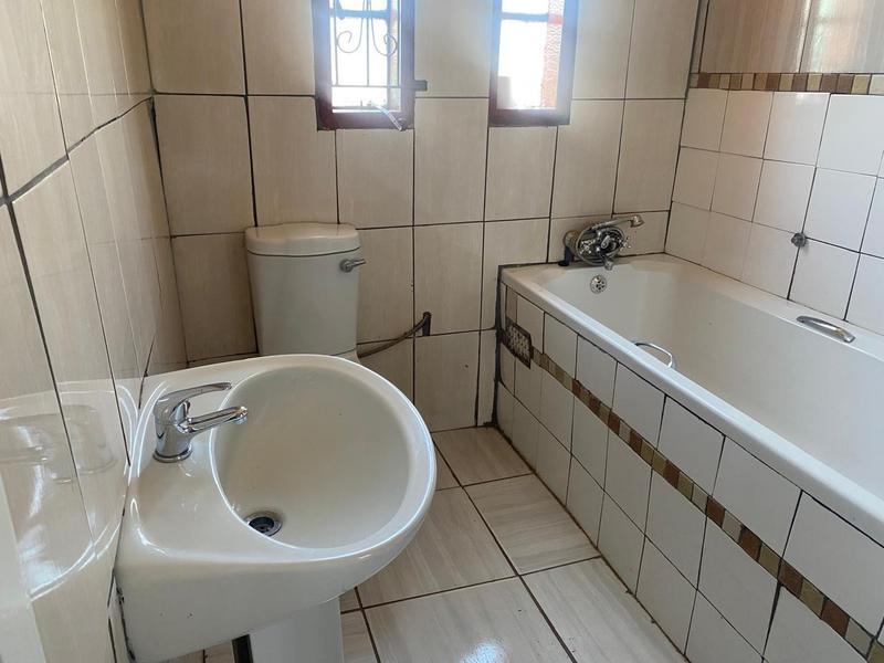 2 Bedroom Property for Sale in Ezibeleni Eastern Cape